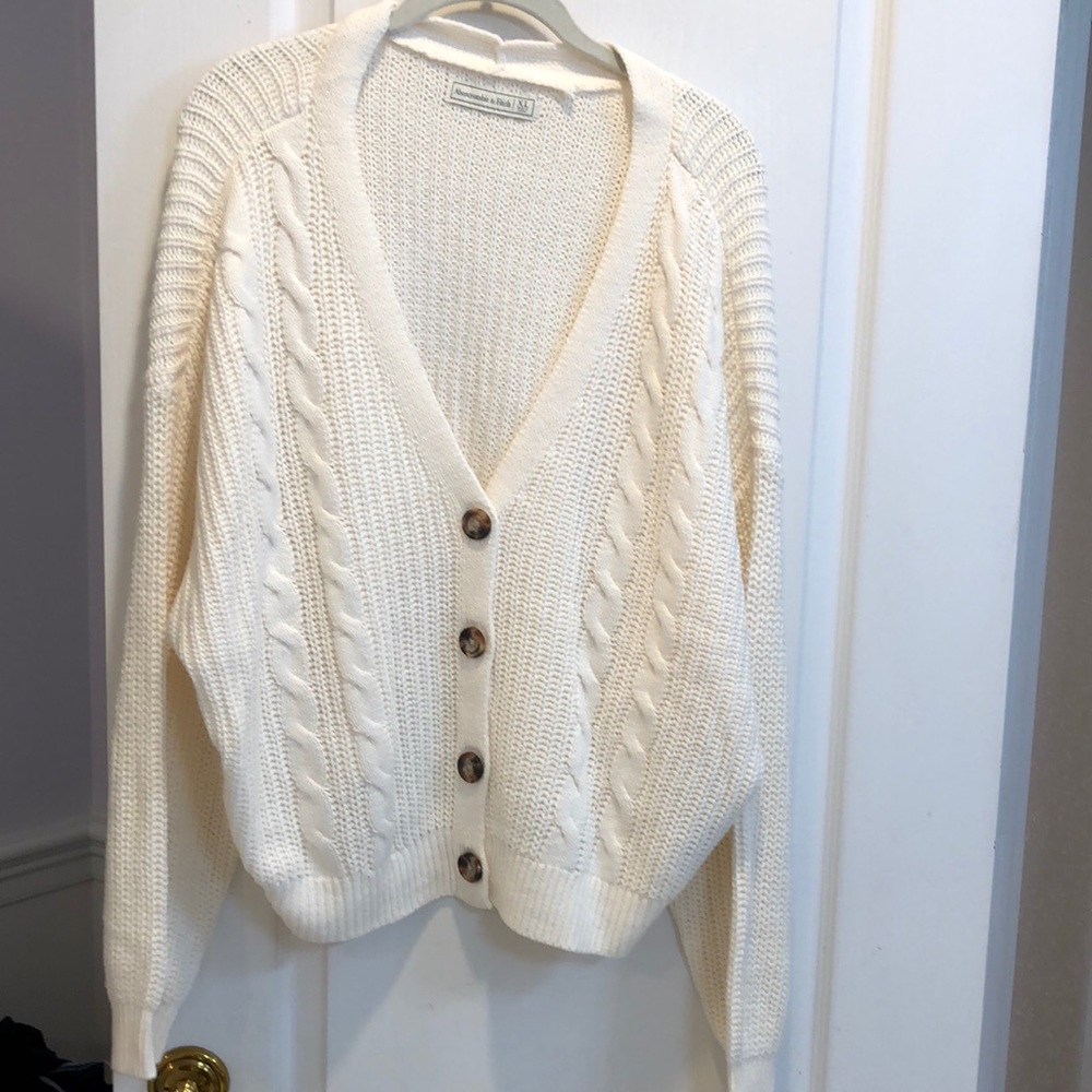 NWOT A&F Cable Cardigan.